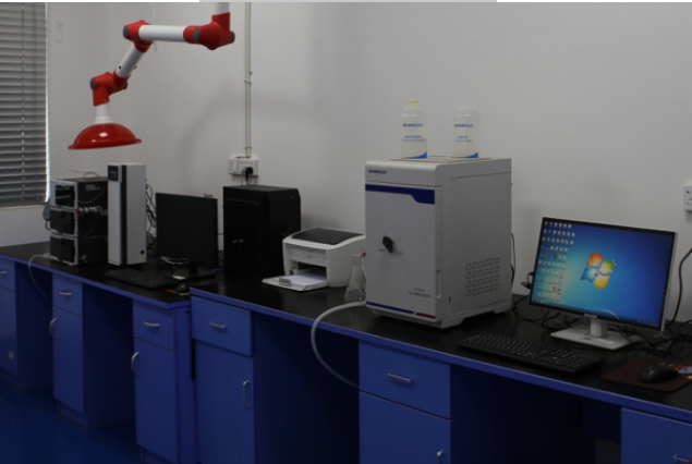 高效液相色谱仪和离子色谱仪